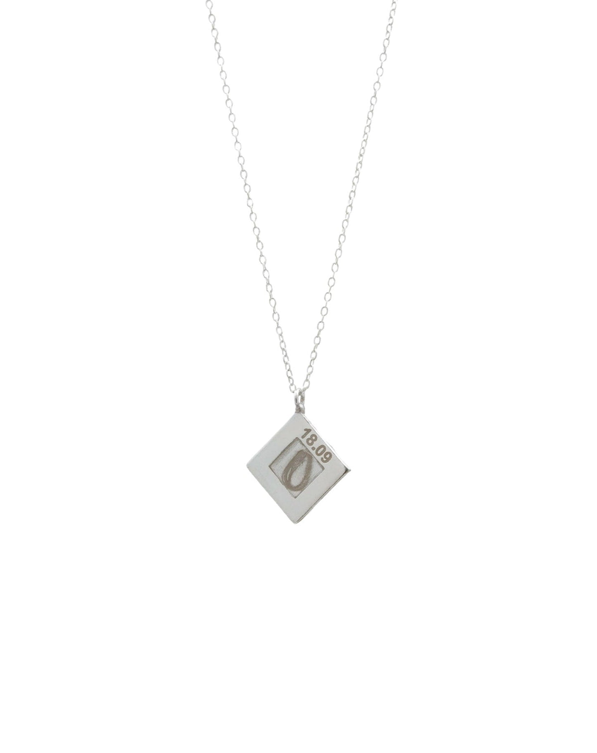 Harfli Saç Teli Gümüş Kolye KK700172